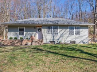 669 Mountain Way, Morris Plains, NJ 07950