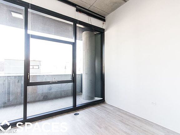 5th image of 2733 W Belden Ave Unit 1108