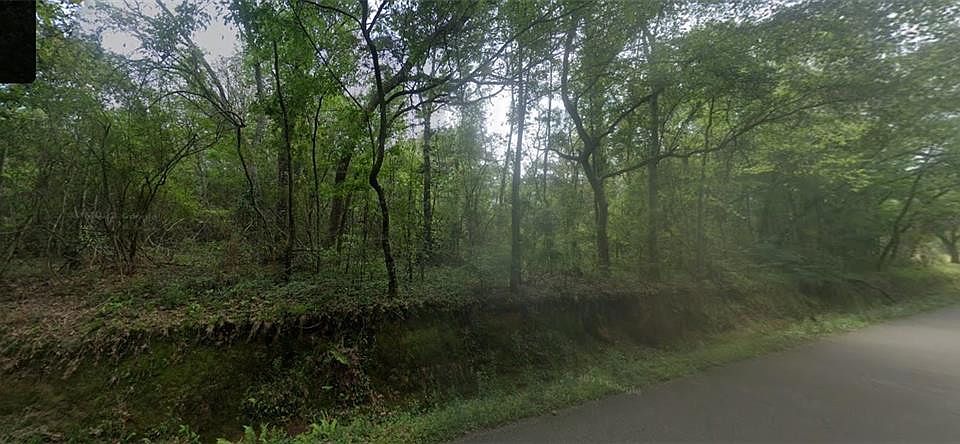 2nd image of Old Uneedus Rd