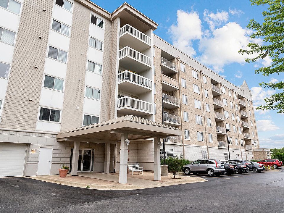 1st image of 2020 Saint Regis Dr APT 301