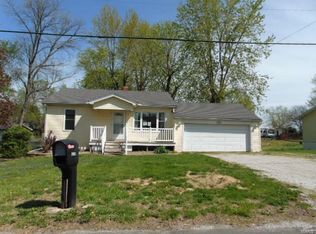 1046 Old Oak Rd, East Alton, IL 62024