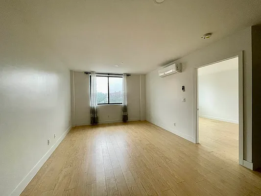 Rented by Oxford Property Group | media 30