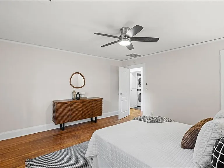 1339 Miller Reed Ave SE — Photo 9