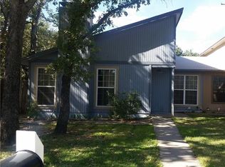 1206 Elm Ct, Runaway Bay, TX 76426