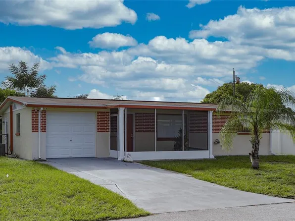 2048 Melody Dr, Holiday, FL 34691