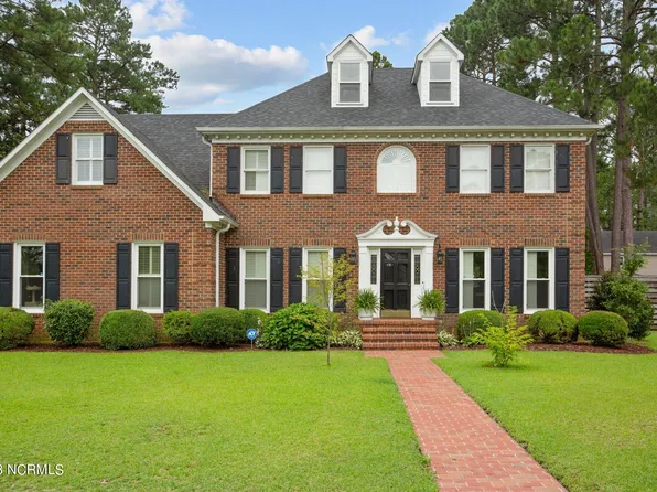 1102 Perry Woods Place, Kinston, NC 28501