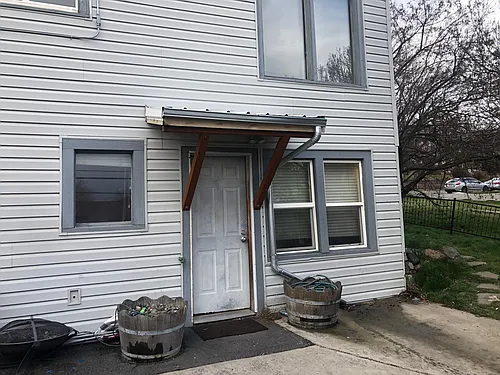 603 NE Campus St Photo 1