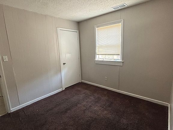 5th image of 3571 Daggett Rd