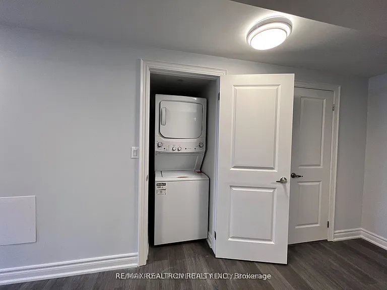 122 Auckland Dr #BASEMENT — Photo 8