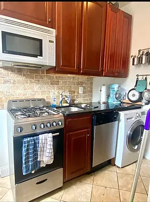 Rented by Corcoran | media 1