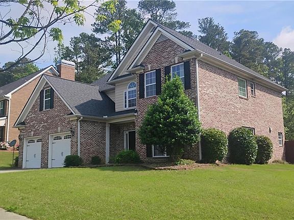 2nd image of 1481 Park Knoll Trl
