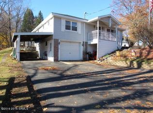 13 New Pine St, Queensbury, NY 12804