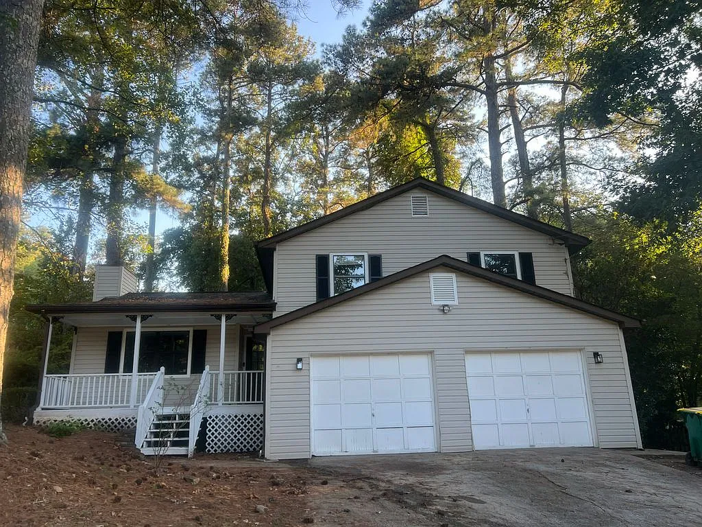 3 bed, 2.5 bath, 1624 sqft, $2,350 — Photo 2