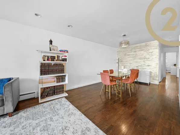 1489 East 10th Street image 10 of 22