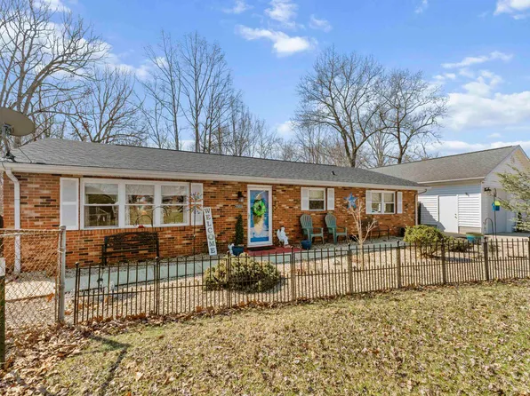 2008 Court St, Flatwoods, KY 41139