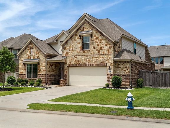 3rd image of 10550 Paula Bluff Ln