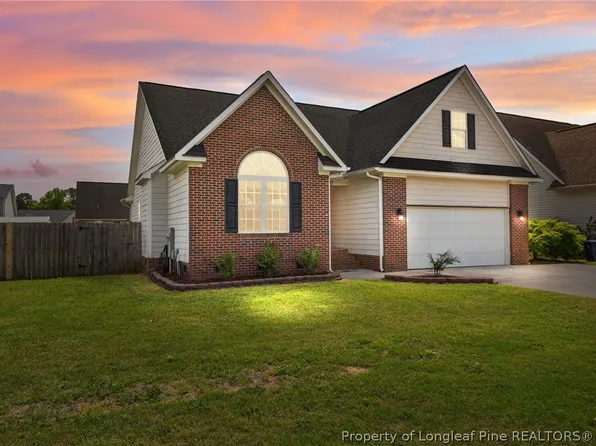 8337 English Saddle Dr, Fayetteville, NC 28314