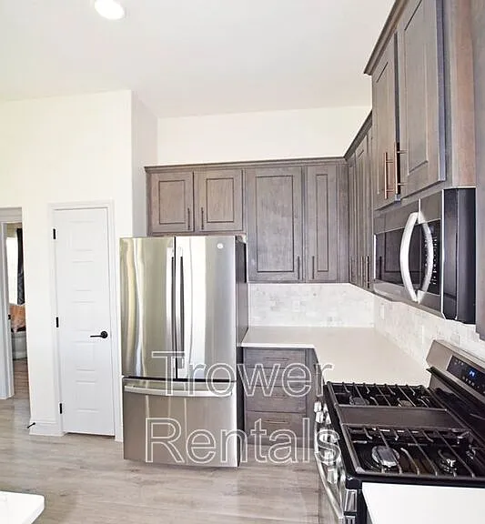 8650 Fortuna Ct — Photo 42