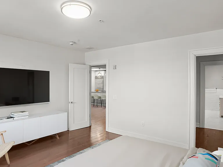 409 Greenwich Ave #A — Photo 7