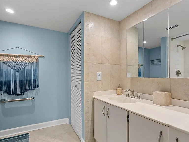1430 Gulf Blvd #806 — Photo 27