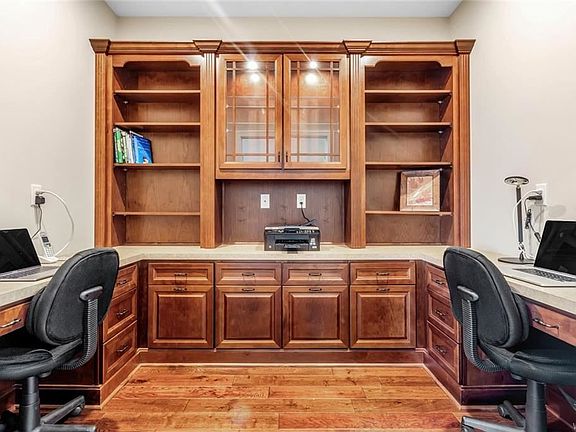 5th image of 116 Nicole Ct