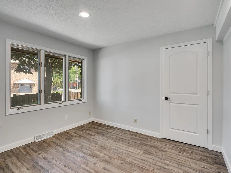 2422 Howard St NE #1 — Photo 13