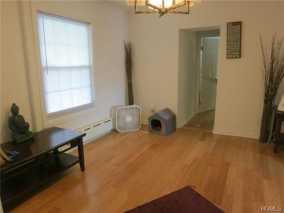 5th image of 541 Kimball Ave #1