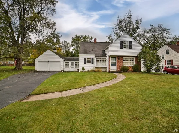 273 Huxley Dr, Amherst, NY 14226