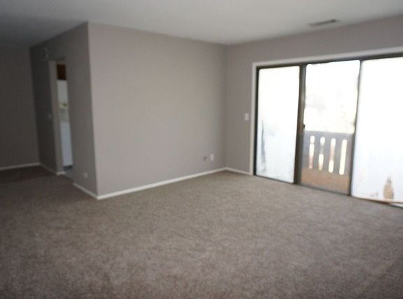 5th image of 1376 Williamsburg Dr Unit D2