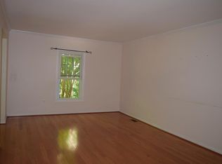 2149 Kings Mill Ct, Falls Church, VA 22043