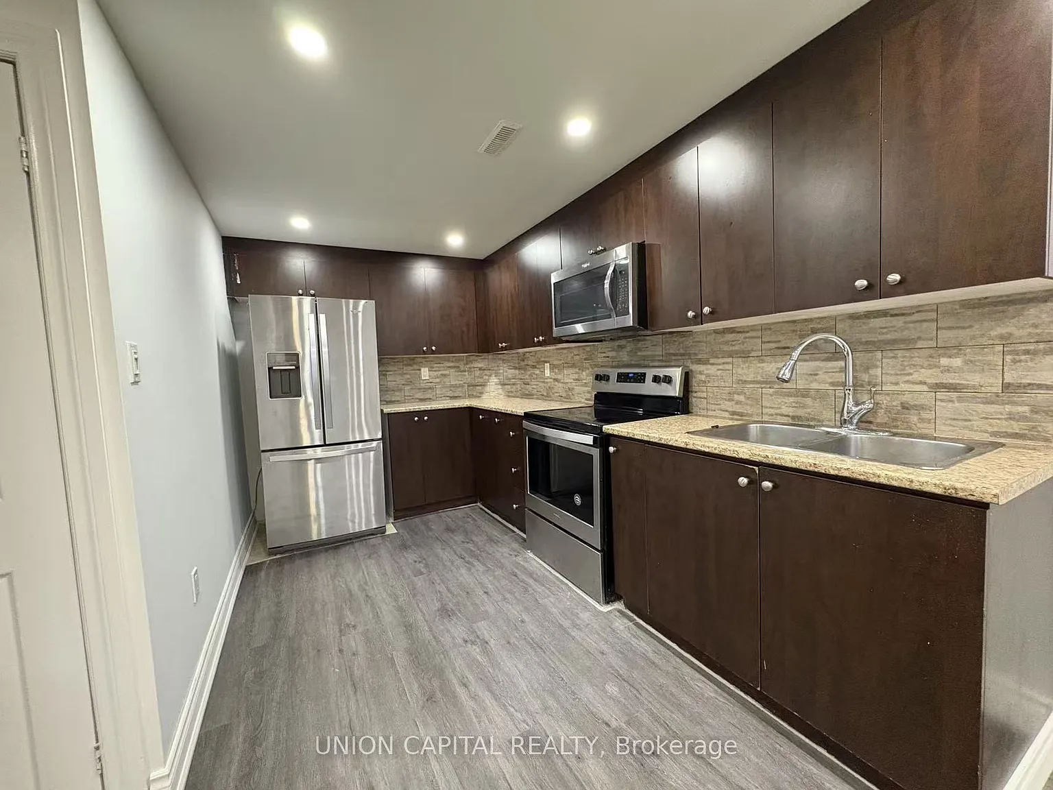 2 bed, $1,800 — Photo 2