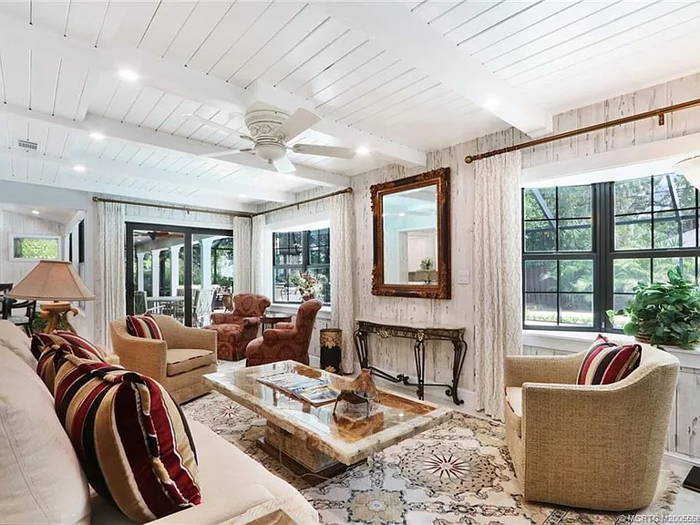21 Emarita Way — Photo 9