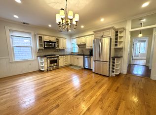 62 Chestnut St #3, Brookline, MA 02445