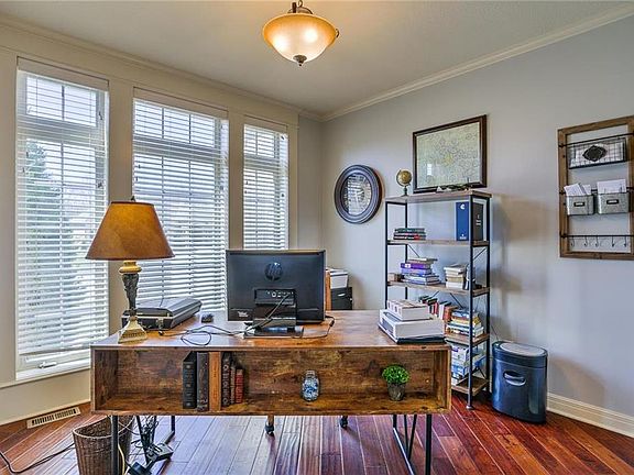 3rd image of 4409 NE Georgian Dr