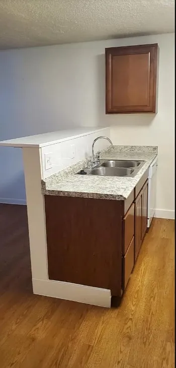 Xavier Landing Apartments — Photo 2