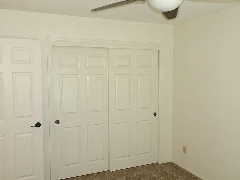 878 E Catalina Cir — Photo 13