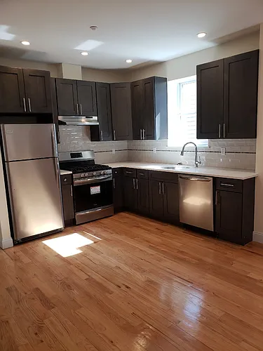 121 Bay 23rd St #3A Photo 1