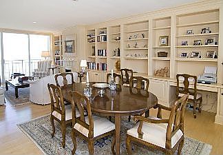Dining room :: 1080 Chestnut St., #7-B