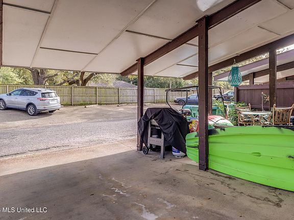 5th image of 2501 Gulf Ave APT 22