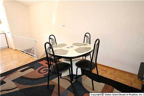 3rd image of 27B Bradley Ct #42