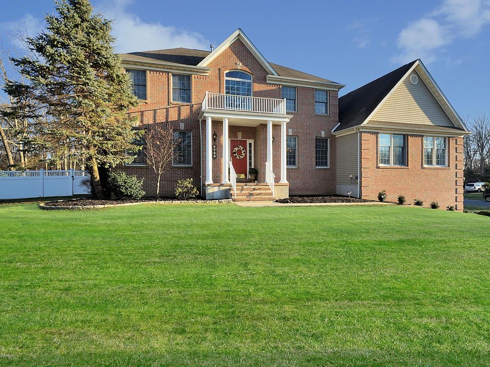 1st image of 2057 Basswood Ct