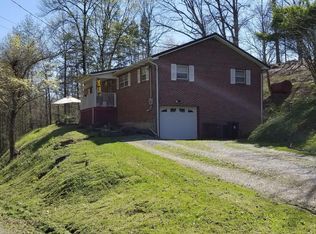 107 Martin Ln, Middlesboro, KY 40965