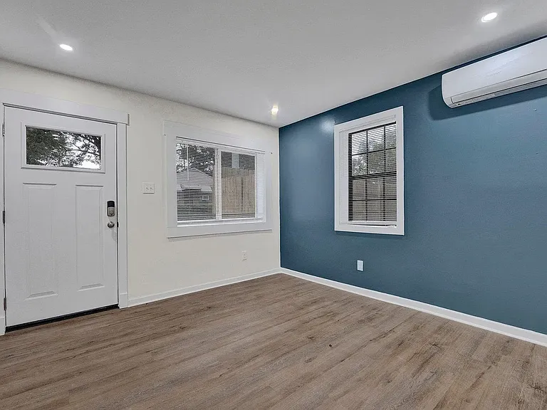 2901 Nathan Ave #B-411 — Photo 4