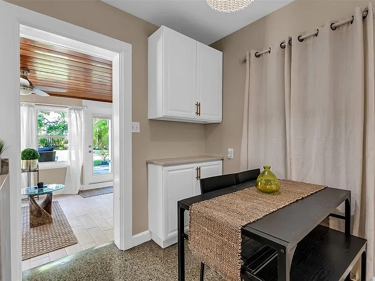 510 N Osprey Ave — Photo 26