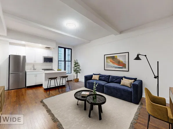 140 East 46th Street image 1 of 9