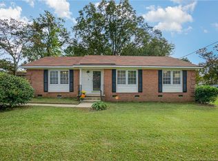 333 Kenwood Dr, Fayetteville, NC 28311