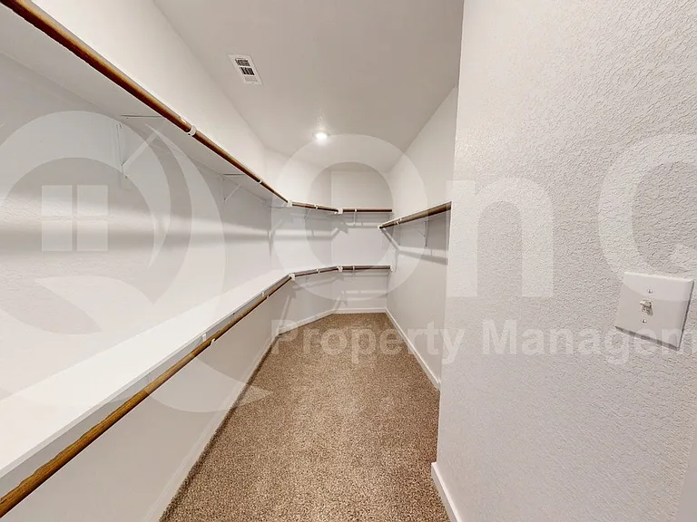 103 Hackberry Branch Dr — Photo 23