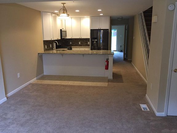 Kitchen and Dinette Area