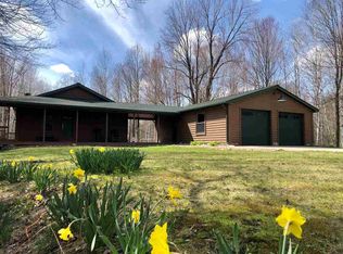 2737 E Blackhurst Rd, Midland, MI 48642