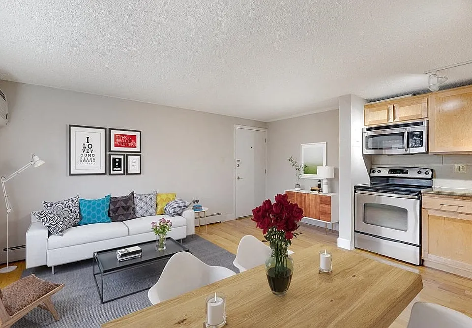 Lincoln Park Apartments